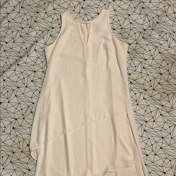 White House Black Market White Asymmetrical Dress size 0 - Picture 2 of 8